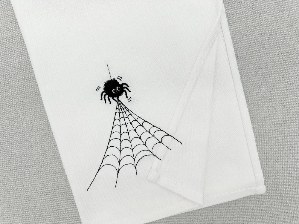 Little Spider stealing kitchen dish towel Halloween spiderweb animal thief machine embroidery designs ITH