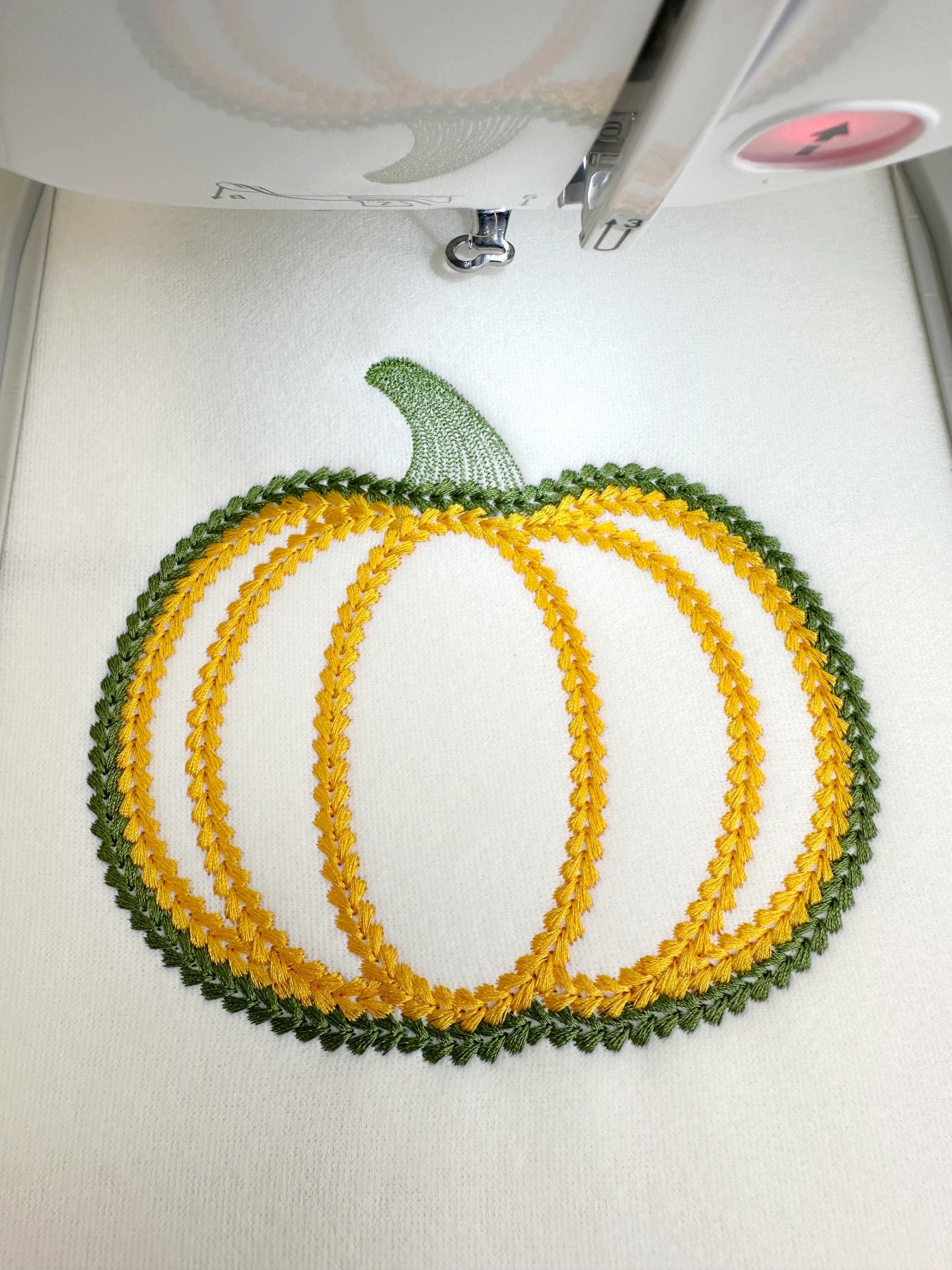 Thanksgiving Pumpkin chunky thread effect outline machine embroidery designs Fall farm harvest kitchen design