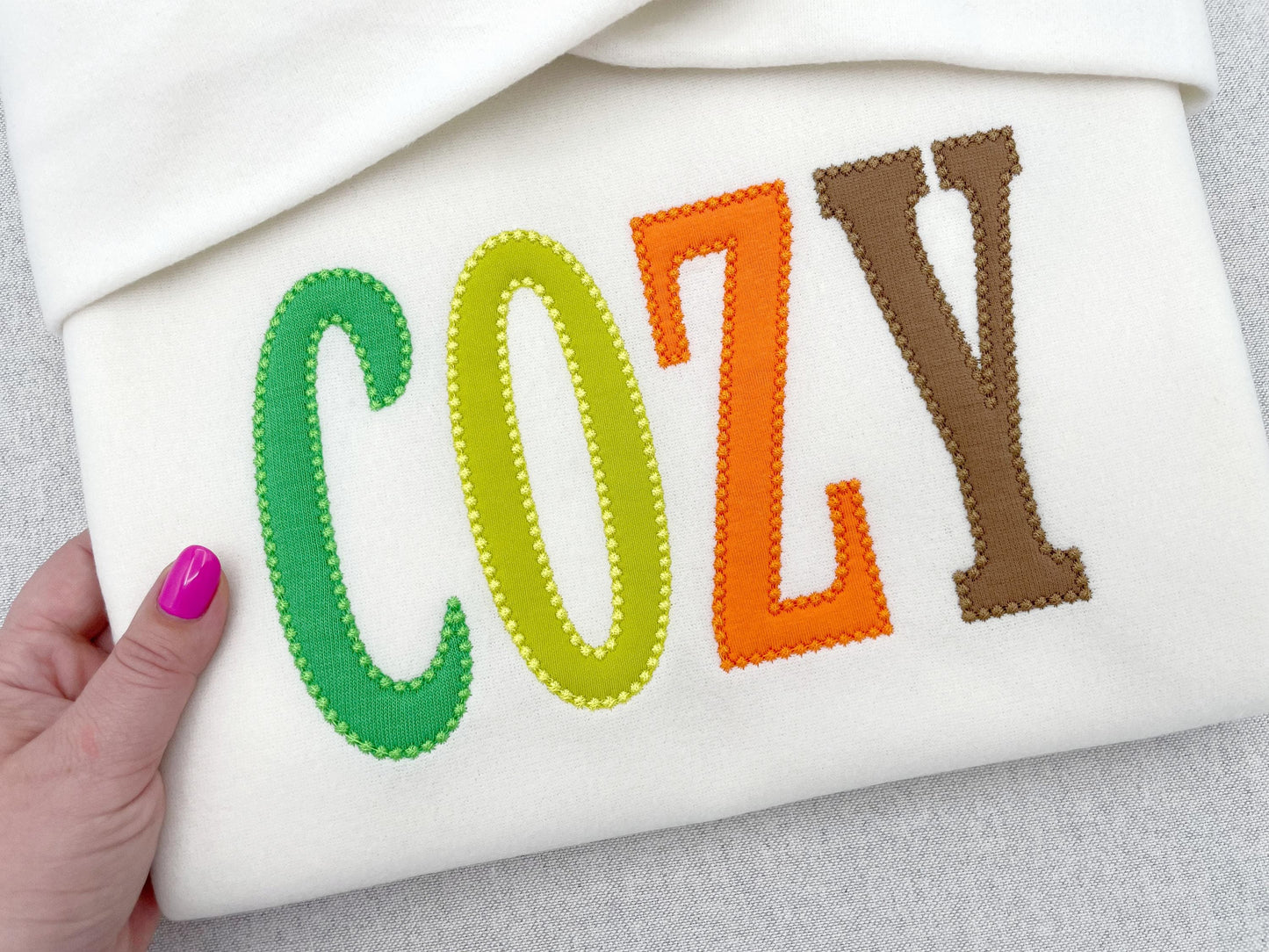 Collegiate Narrow Font Nova