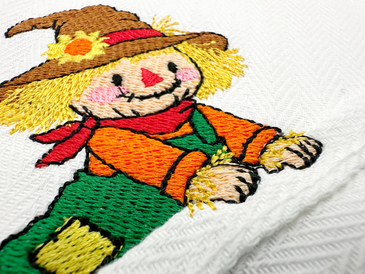 Playful Scarecrow Towel Thief