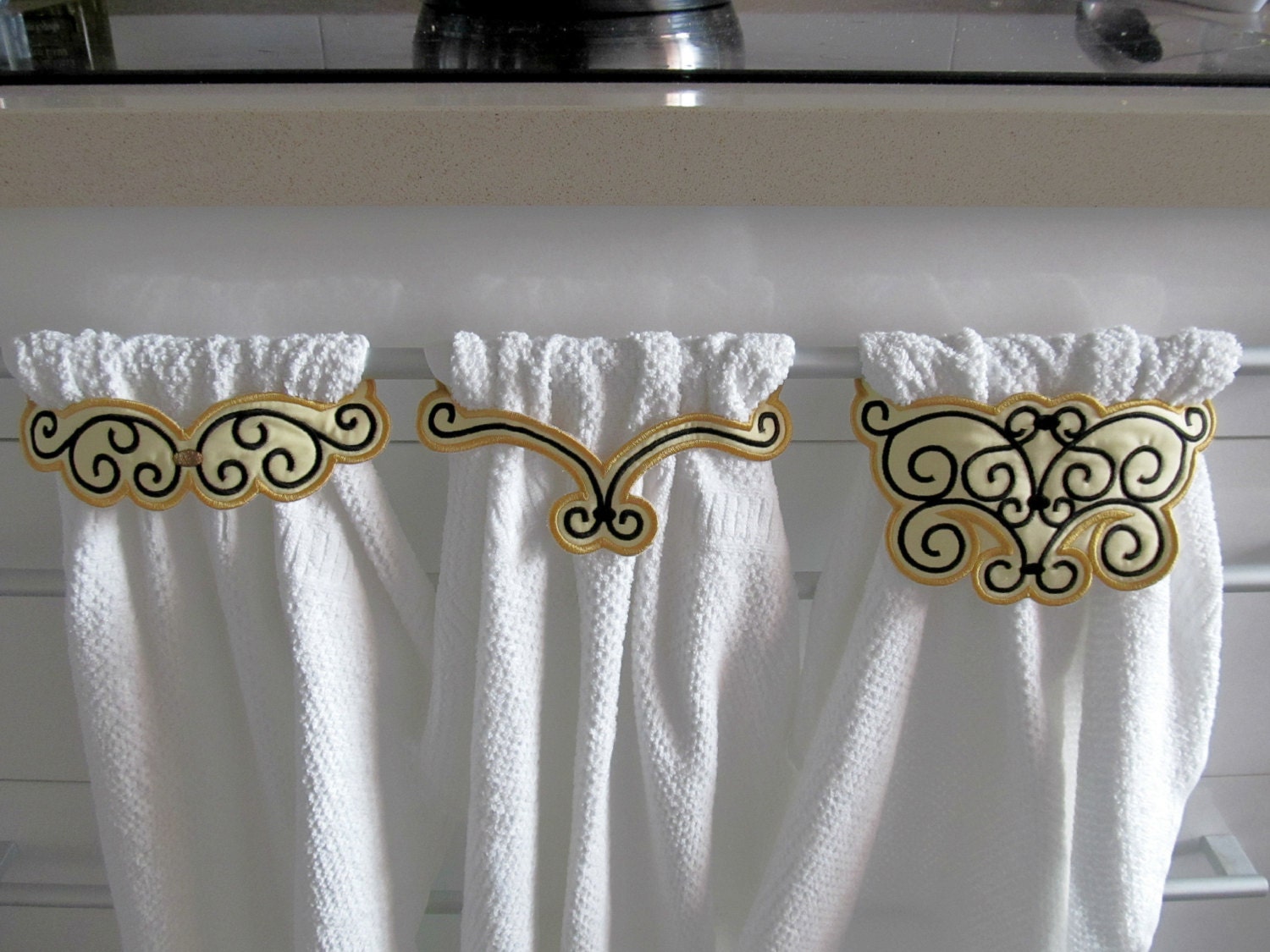 Stencil Towel toppers collection, machine embroidery ITH project | Artapli - image 1