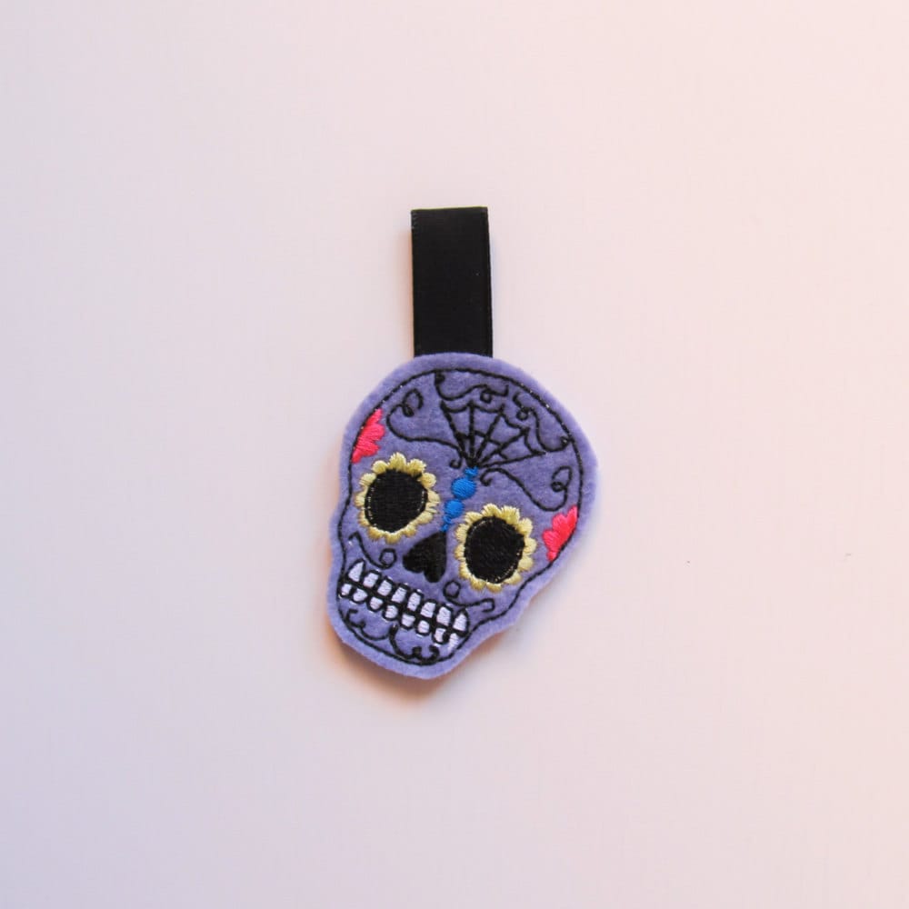 Skull calavera key fob feltie, mini machine Embroidery 4" | PES DST JEF | Artapli