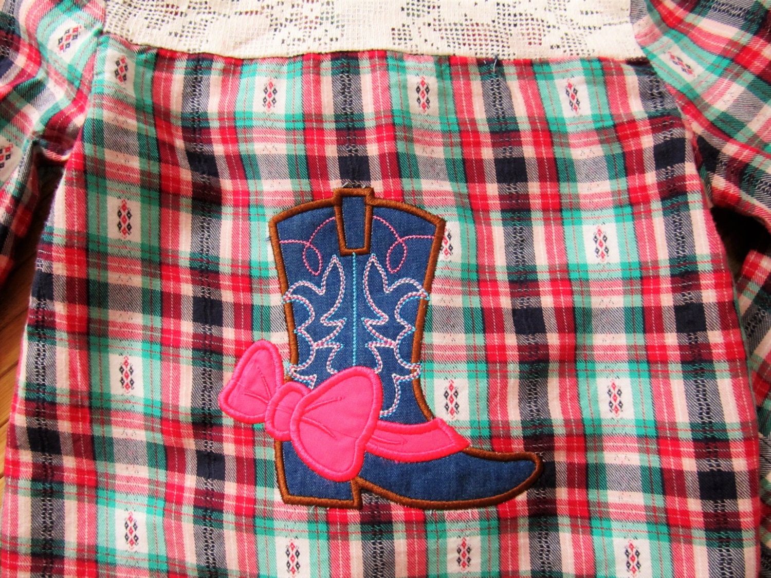 Cowgirl Boots With a Bow Couture style Applique - image 1